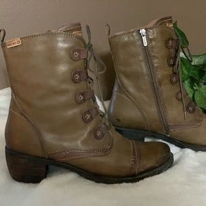 Genuine leather PIKOLINO boots. Used/like BRAND NEW! color is a tan-light brown.